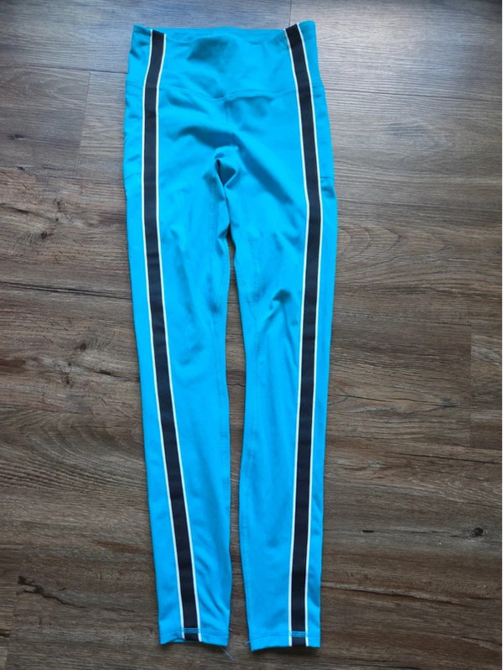 Under armour blue striped legging size small